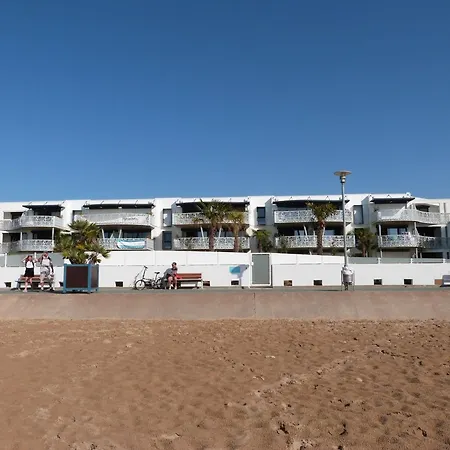 Pmr 2 Chambres, Face Plage, Piscine, Balcon, Pour 6 Personnes, Animaux Admis - Fr-1-194-222 Appartement *