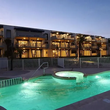 公寓 Pmr 2 Chambres, Face Plage, Piscine, Balcon, Pour 6 Personnes, Animaux Admis - Fr-1-194-222 *