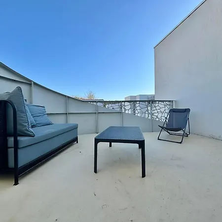 Apartman Pmr 2 Chambres, Face Plage, Piscine, Balcon, Pour 6 Personnes, Animaux Admis - Fr-1-194-222
