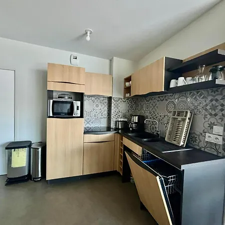 Apartman Pmr 2 Chambres, Face Plage, Piscine, Balcon, Pour 6 Personnes, Animaux Admis - Fr-1-194-222 *