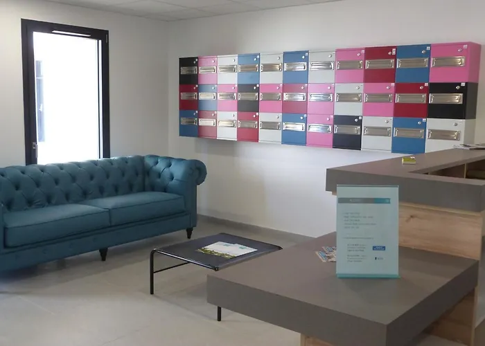 Appartement Pmr 2 Chambres, Face Plage, Piscine, Balcon, Pour 6 Personnes, Animaux Admis - Fr-1-194-222